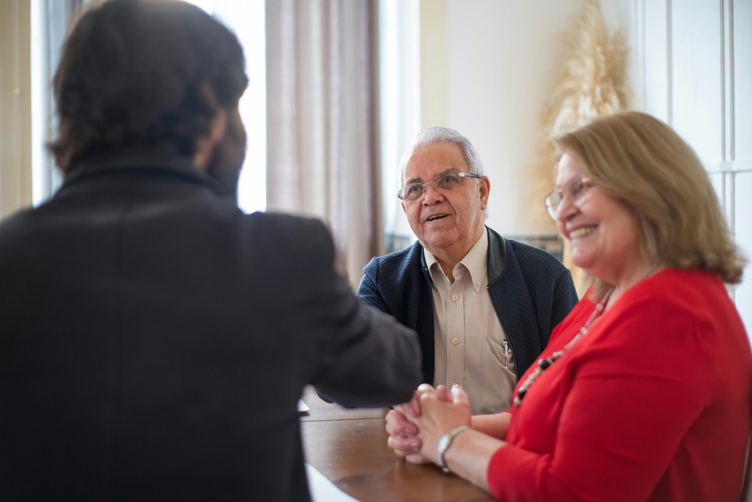 WCSS attorney meeting with Arkansas family to review integrated estate and charitable plan